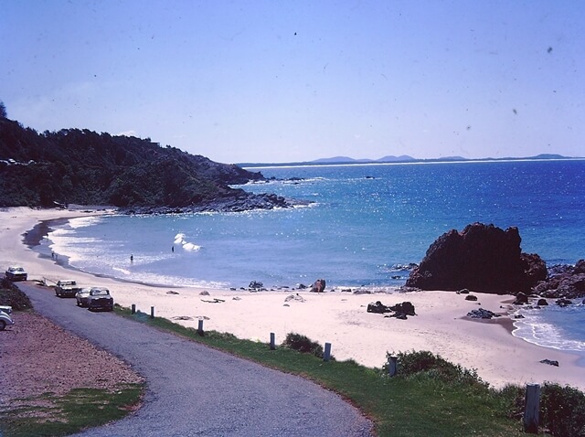 <b>Tuppenny Road&nbsp;&nbsp;</b>