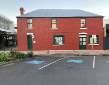 <b>COUNCIL STREET TREE REMOVED&nbsp;&nbsp;</b><div><b><br></b></div>